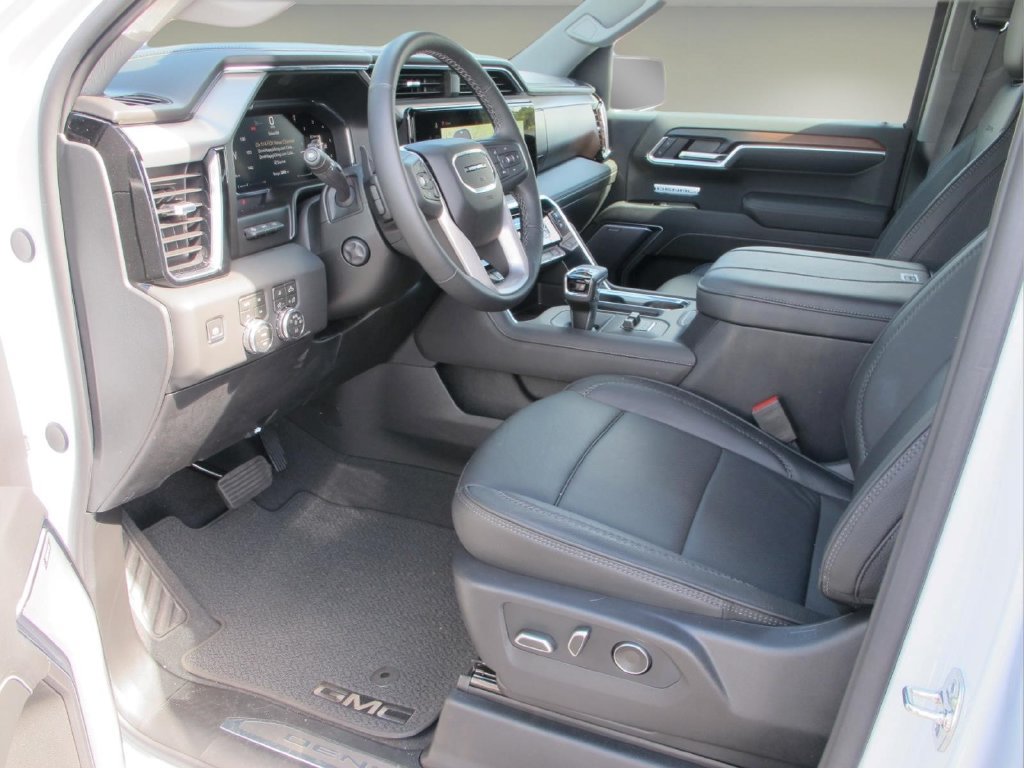 Used 2026 GMC Sierra 1500 Denali w/ Technology Package AWD/4WD image 10