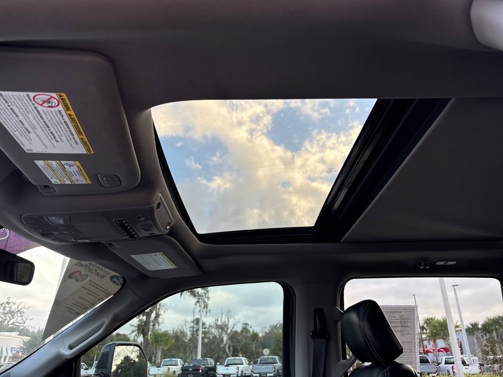 Used 2019 Ford F350 Lariat image 9