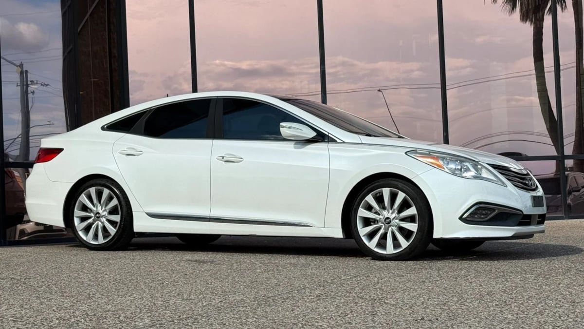 Used 2016 Hyundai Azera Limited FWD image 15