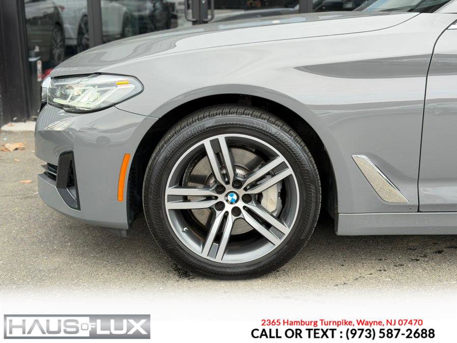 Used 2022 BMW 530i xDrive w/ Premium Package AWD/4WD image 11