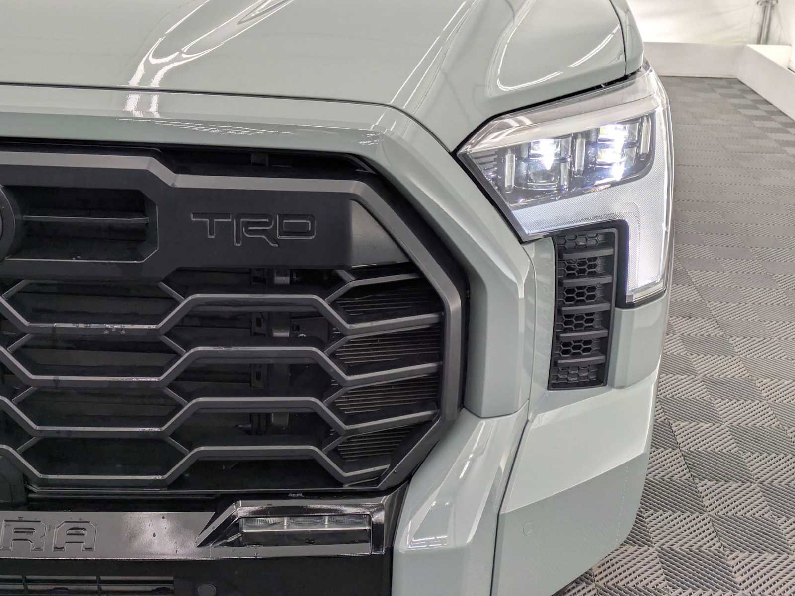 Used 2025 Toyota Tundra Limited w/ TRD Off-Road Package image 10