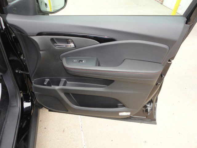 Used 2023 Honda Ridgeline Black Edition image 19