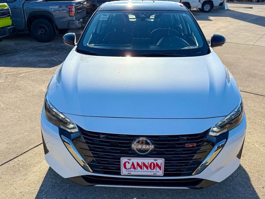 Used 2025 Nissan Sentra SR w/ SR Premium Package image 10