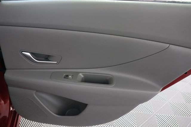 Certified 2024 Hyundai Elantra Blue image 26