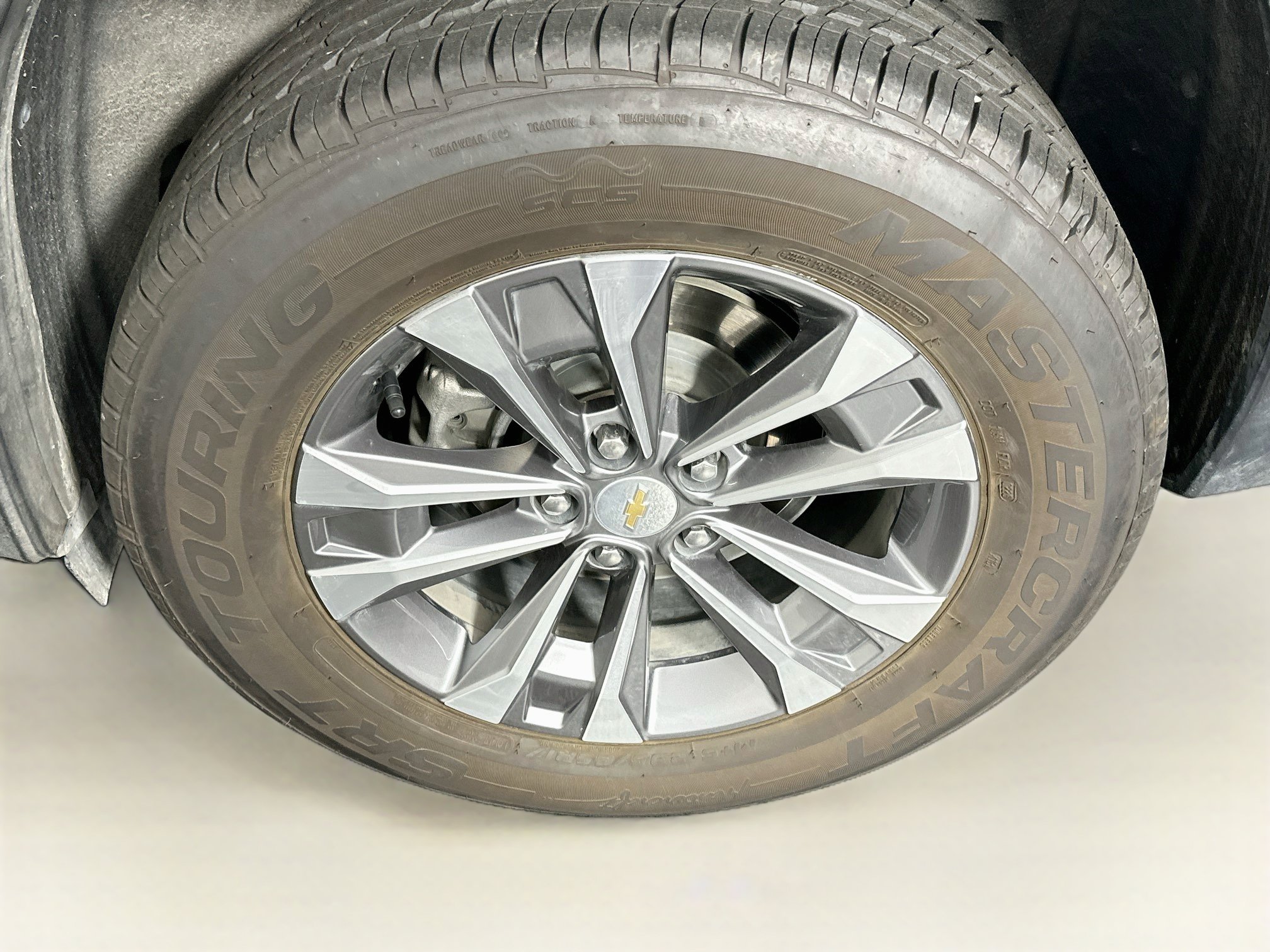 Used 2025 Chevrolet Equinox LT w/ Convenience Package II FWD image 11