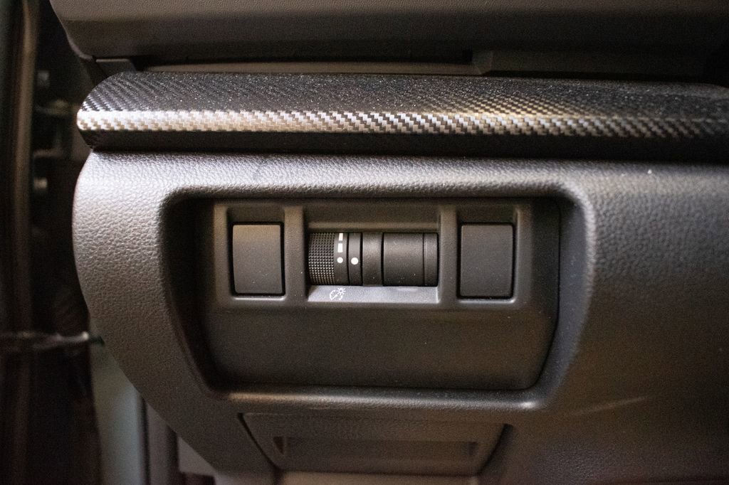 Used 2024 Subaru Crosstrek 2.0i Premium image 18