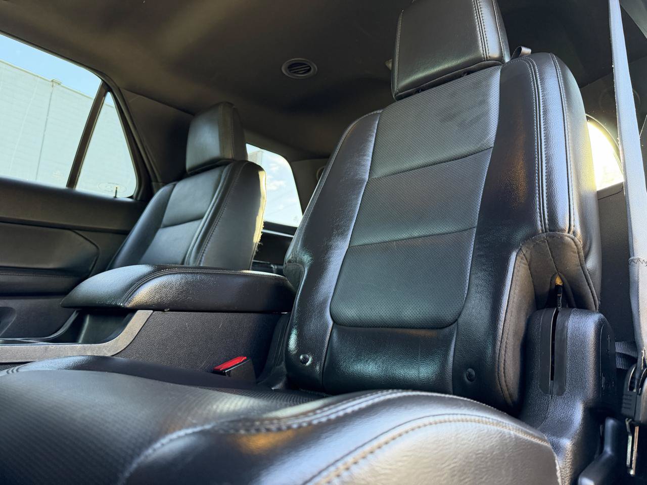 Used 2014 Ford Explorer Limited w/ Equipment Group 302A AWD/4WD image 10