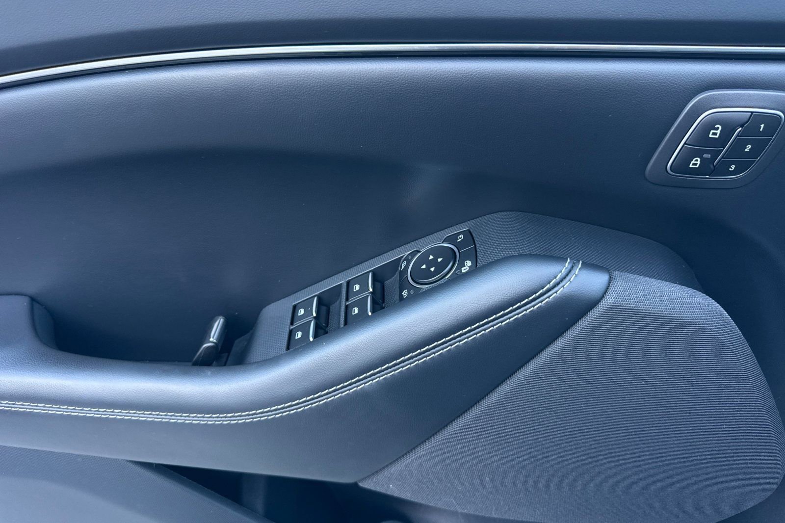 Used 2024 Ford Mustang Mach-E Select w/ Comfort Package Lite image 11