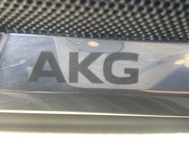 Used 2021 Cadillac Escalade Premium Luxury w/ Driver Assist Tech Package image 24