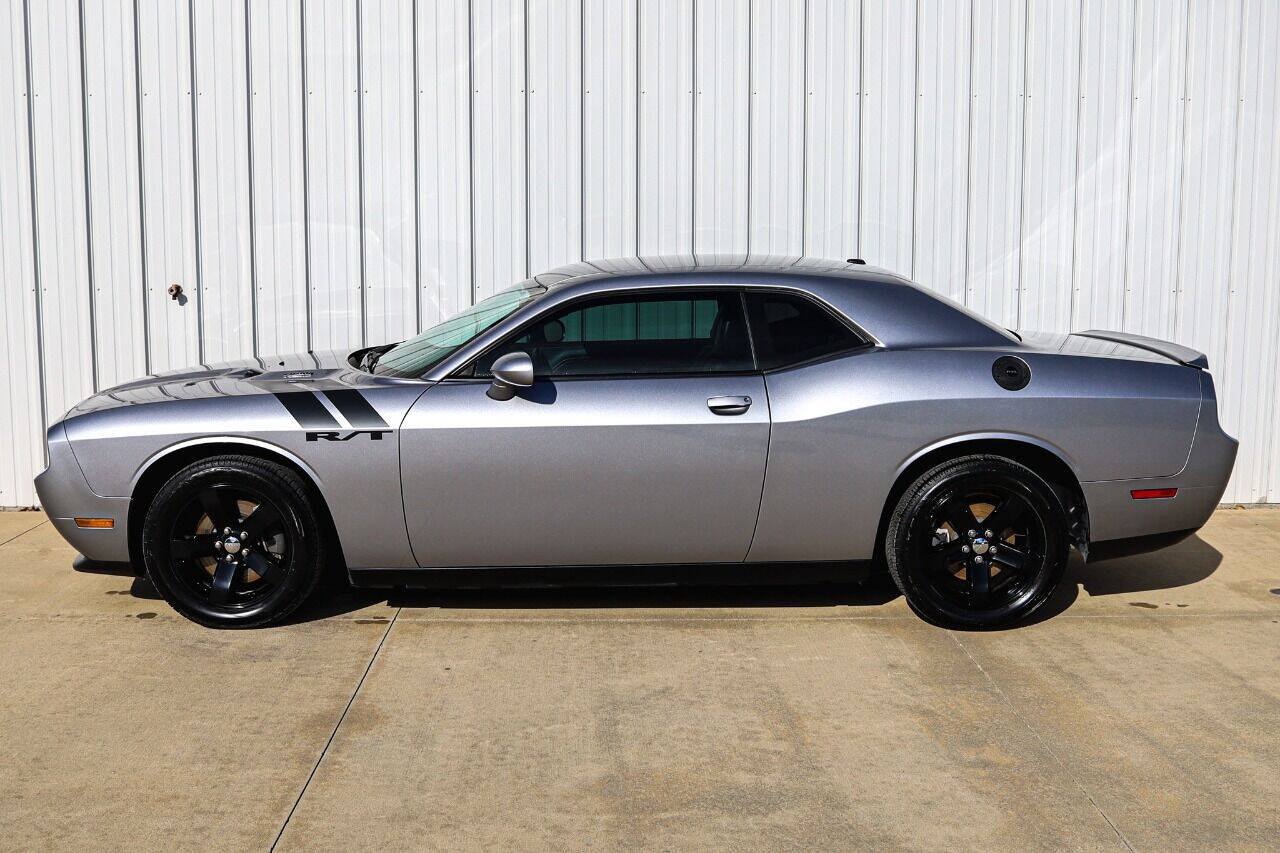 Used 2013 Dodge Challenger R/T Plus RWD image 2