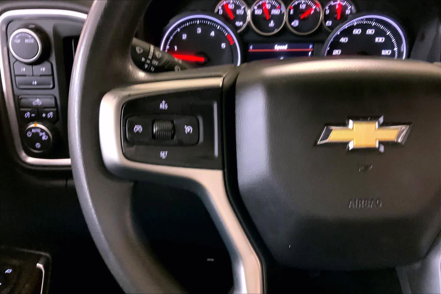 Used 2021 Chevrolet Silverado 2500 LT AWD/4WD image 23