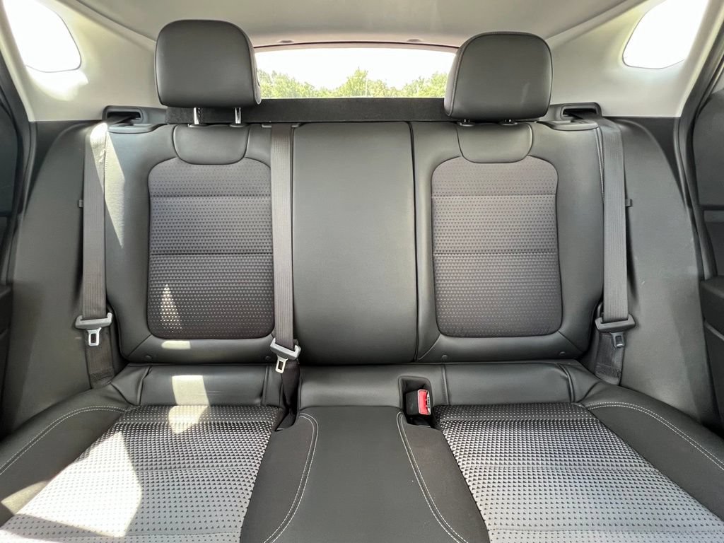 Used 2025 Chevrolet Trax LT FWD image 9