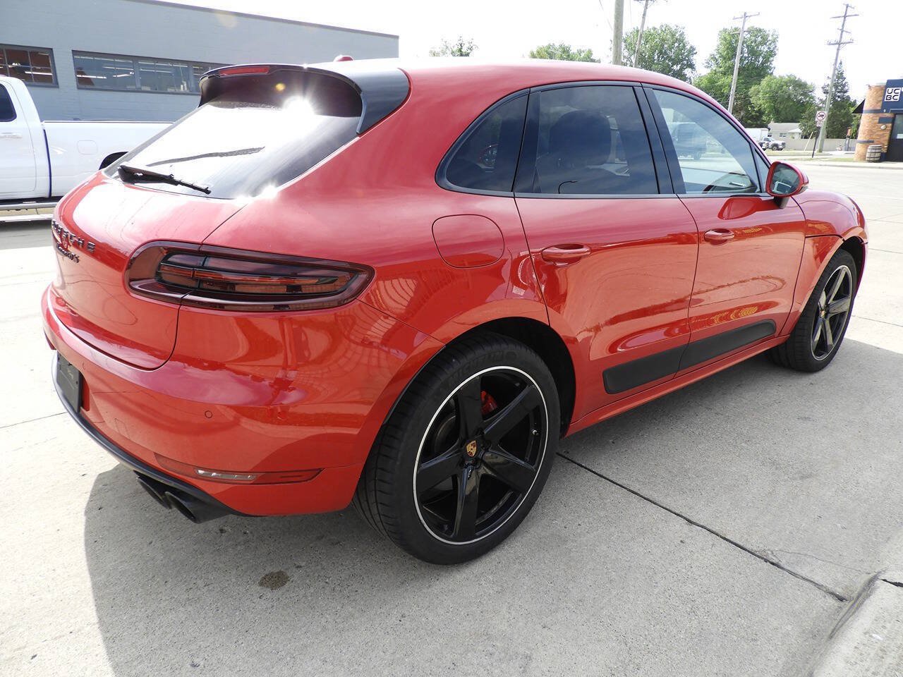 Used 2018 Porsche Macan GTS AWD/4WD image 8