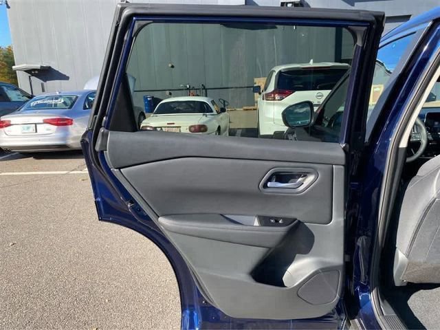 New 2026 Nissan Rogue SV w/ Cold Weather Package AWD/4WD image 21