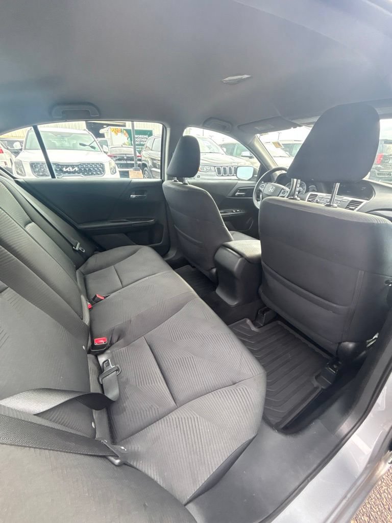 Used 2017 Honda Accord LX image 21