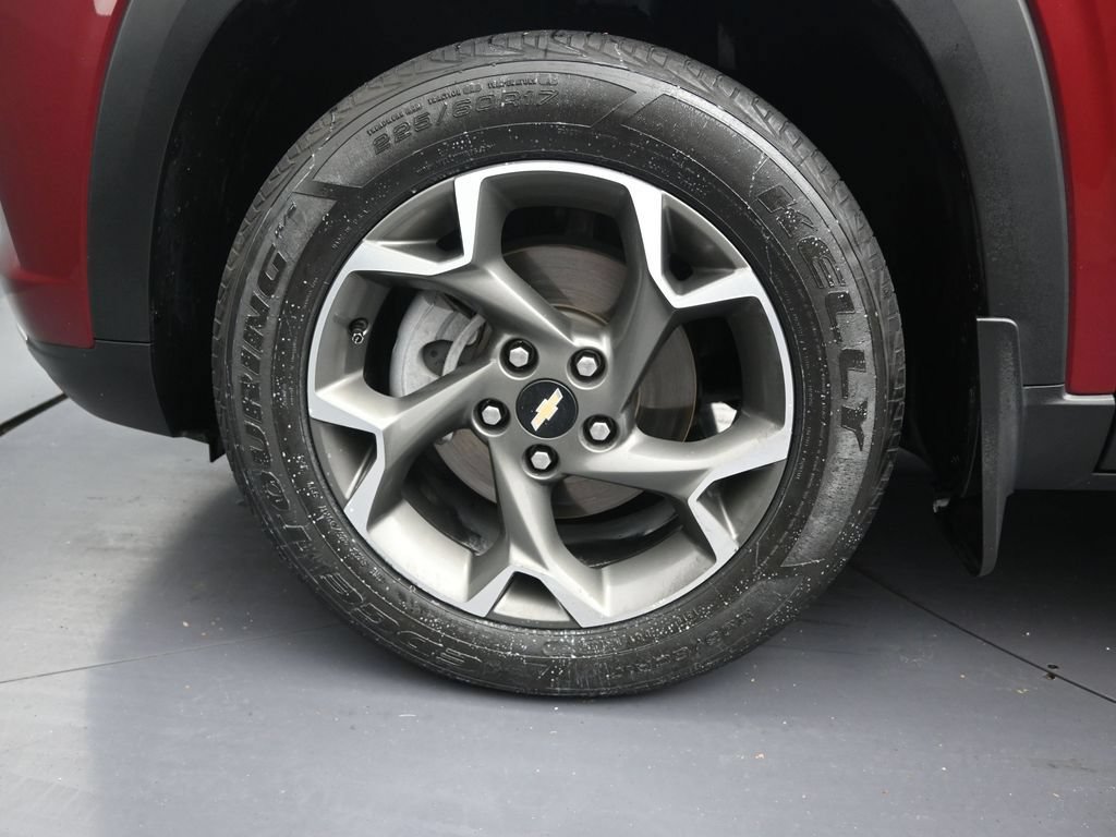 Used 2024 Chevrolet Trax LT FWD image 10