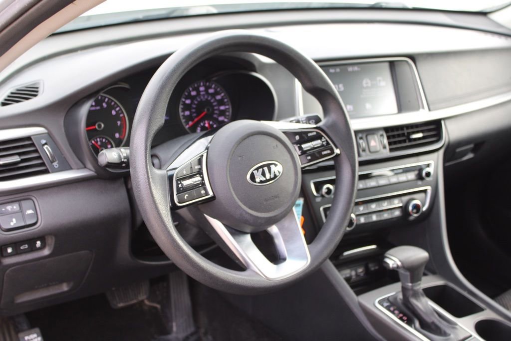 Used 2020 Kia Optima LX image 16