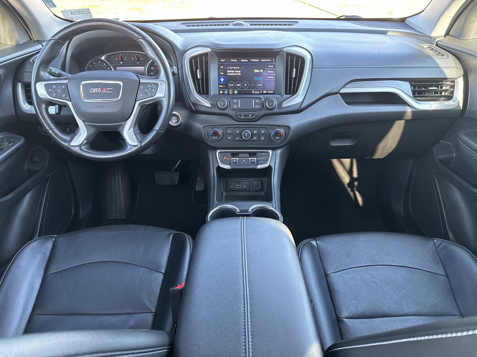 Used 2022 GMC Terrain SLT image 17