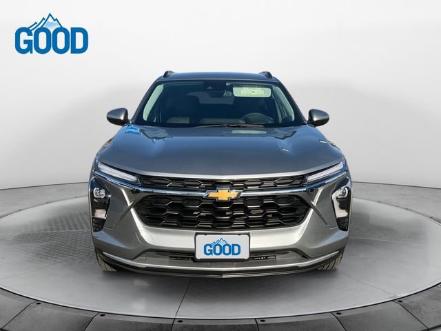 Used 2025 Chevrolet Trax LT w/ Driver Confidence Package image 8