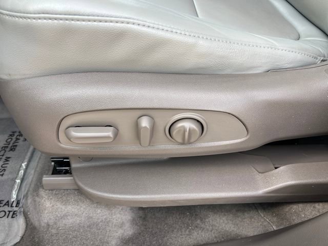 Used 2018 Chevrolet Traverse LT image 12