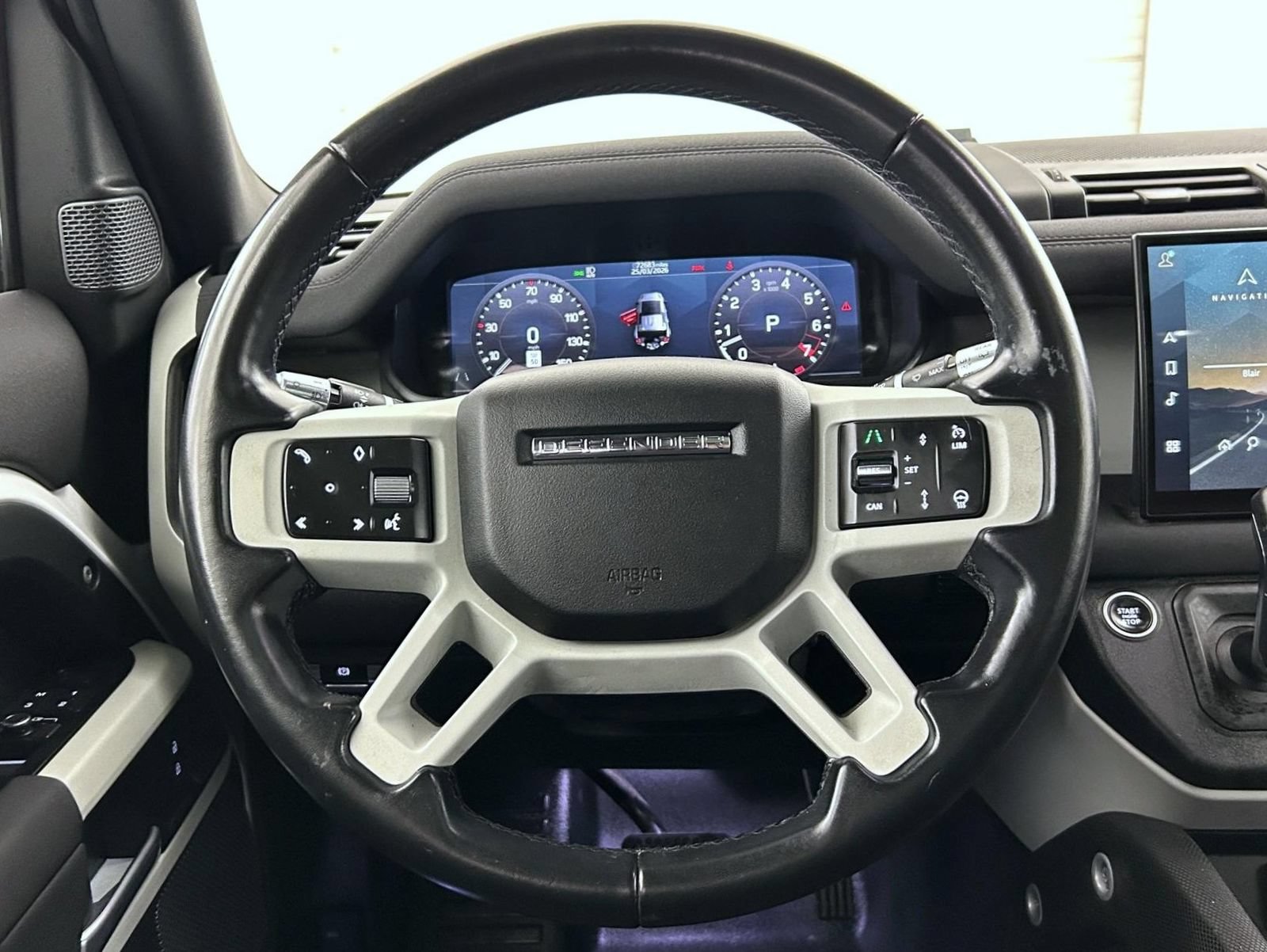 Used 2022 Land Rover Defender 110 X-Dynamic SE AWD/4WD image 11