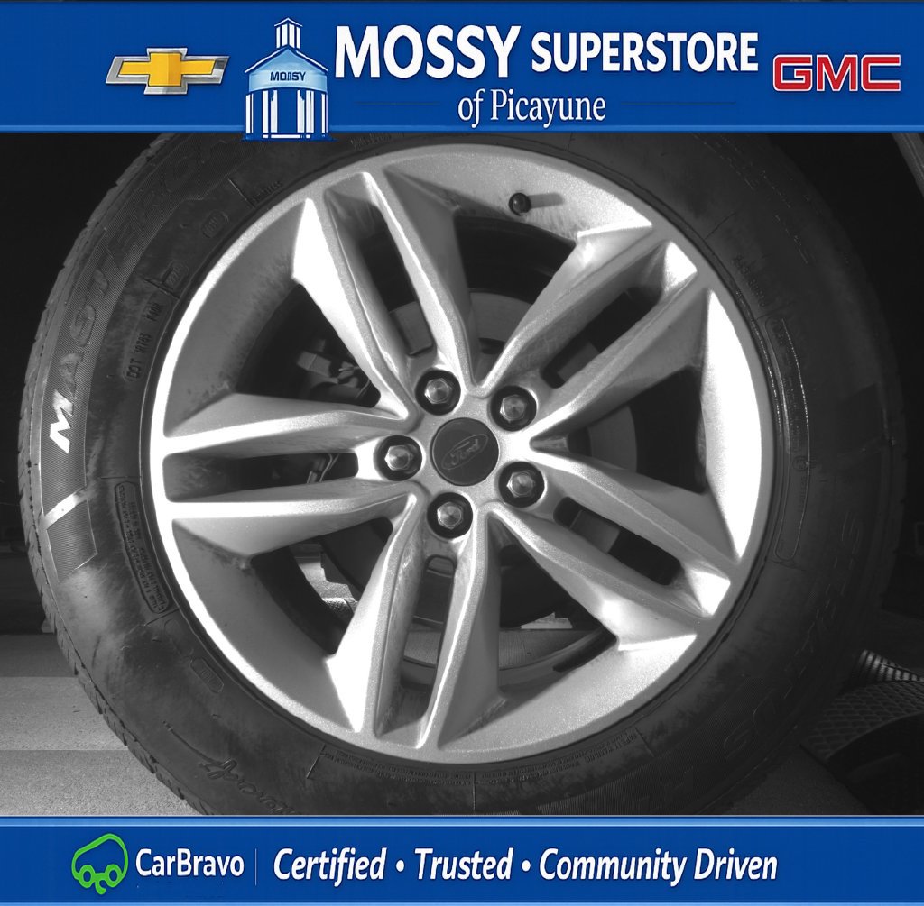 Used 2018 Ford Edge SEL w/ Equipment Group 201A FWD image 16