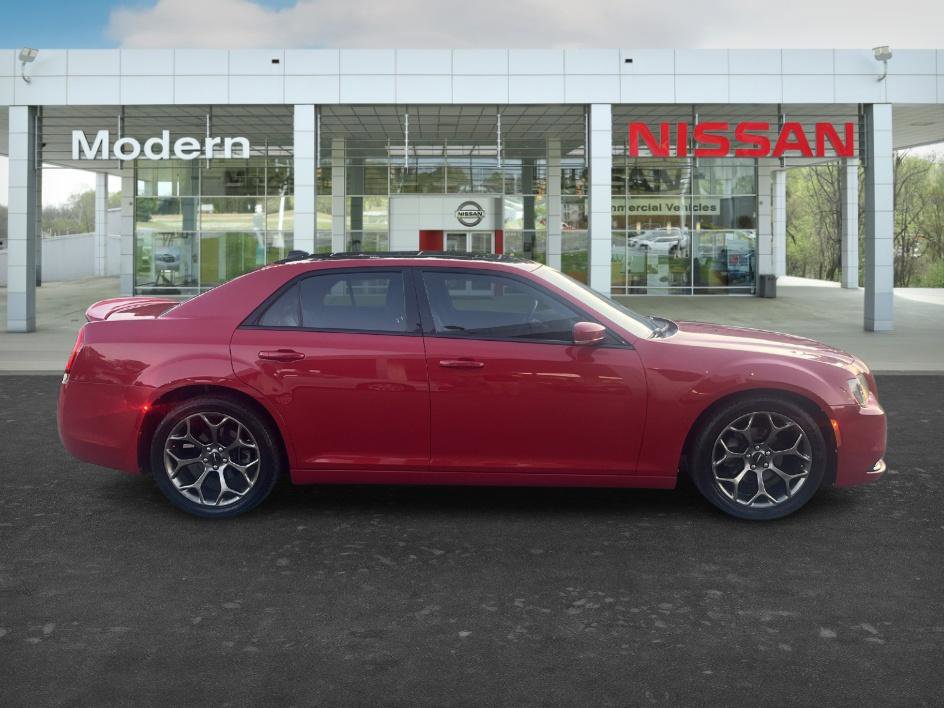 Used 2015 Chrysler 300 S w/ 300S Premium Group RWD image 6