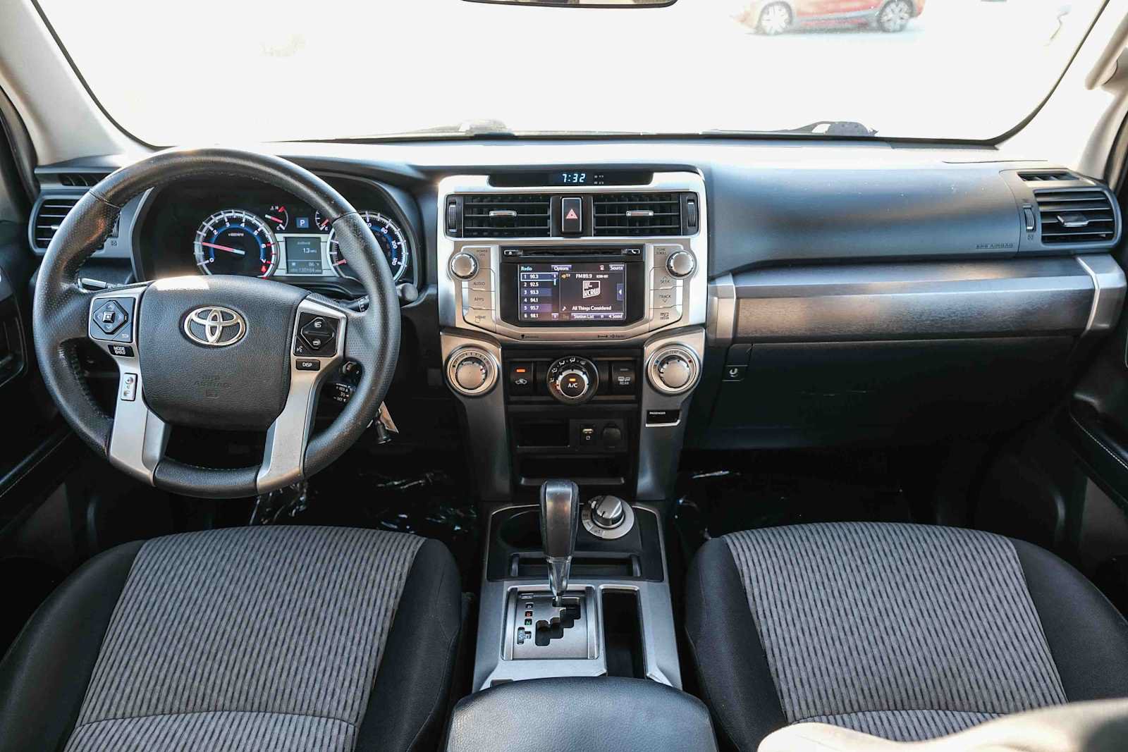 Used 2017 Toyota 4Runner SR5 AWD/4WD image 13