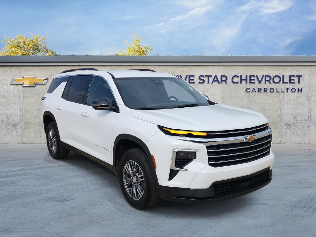 Certified 2024 Chevrolet Traverse LT FWD image 1