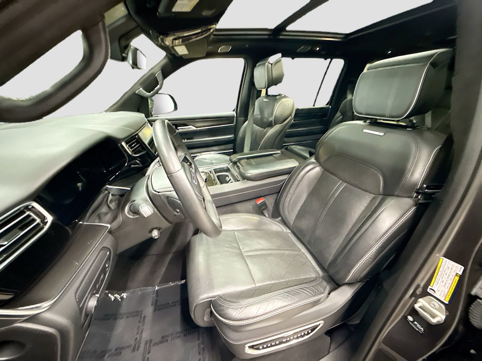 Used 2024 Jeep Grand Wagoneer L Series II w/ Quick Order Packagew 28T image 24