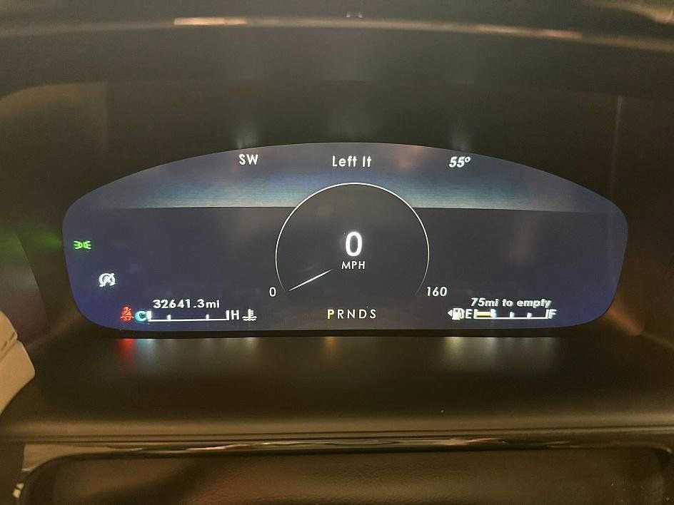 Used 2021 Lincoln Nautilus Reserve image 9