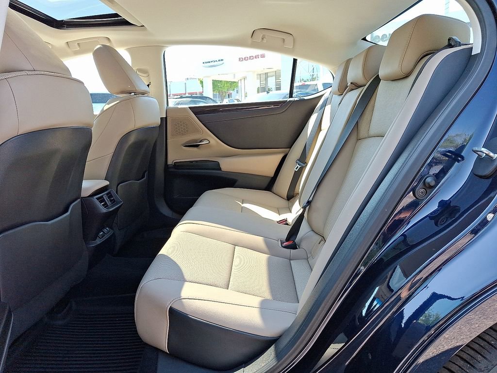 Used 2021 Lexus ES 350 w/ Premium Package FWD image 10