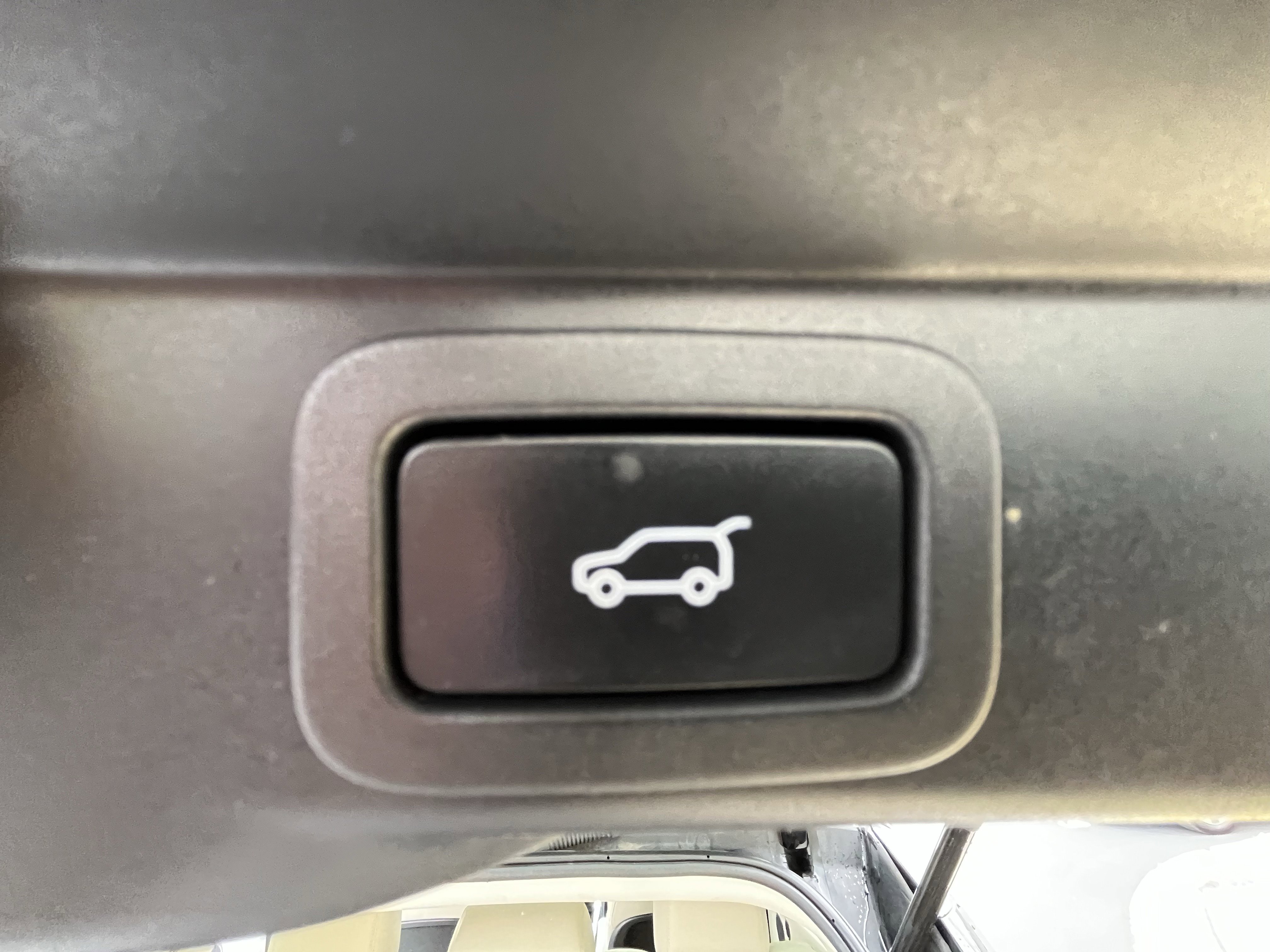 Used 2021 Land Rover Range Rover Sport HST image 33