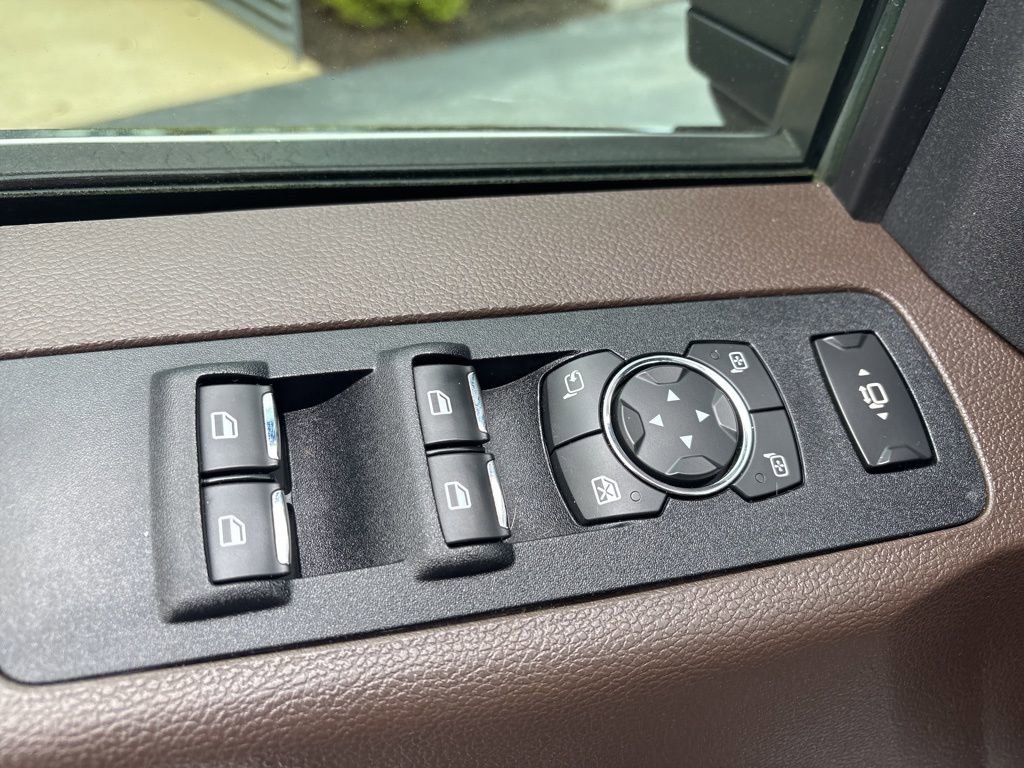 Used 2020 Ford F250 King Ranch w/ King Ranch Ultimate Package AWD/4WD image 27
