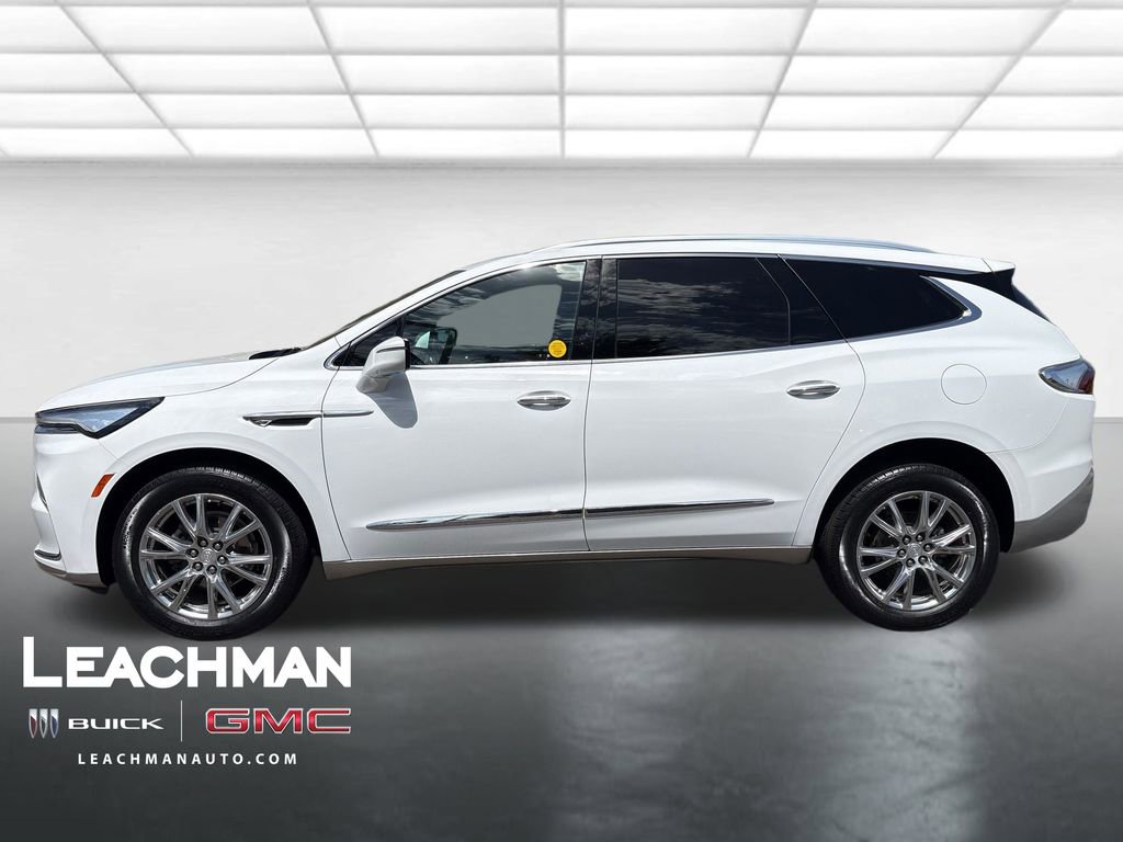 Certified 2022 Buick Enclave Essence w/ Experience Buick Package FWD image 8