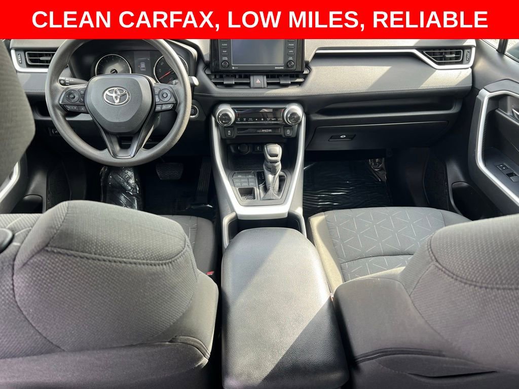 Used 2022 Toyota RAV4 XLE AWD/4WD image 21