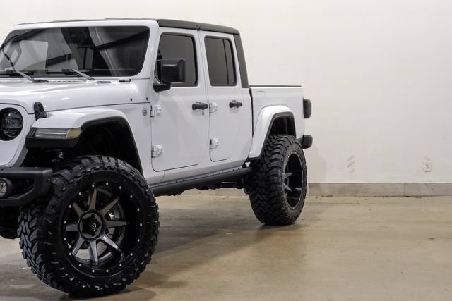 Used 2020 Jeep Gladiator Overland AWD/4WD image 27