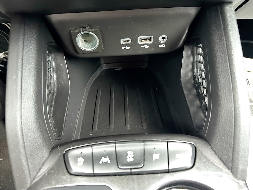 Used 2023 Chevrolet TrailBlazer LT w/ Convenience Package image 17