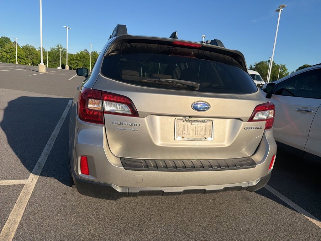Used 2016 Subaru Outback 2.5i Limited AWD/4WD image 11