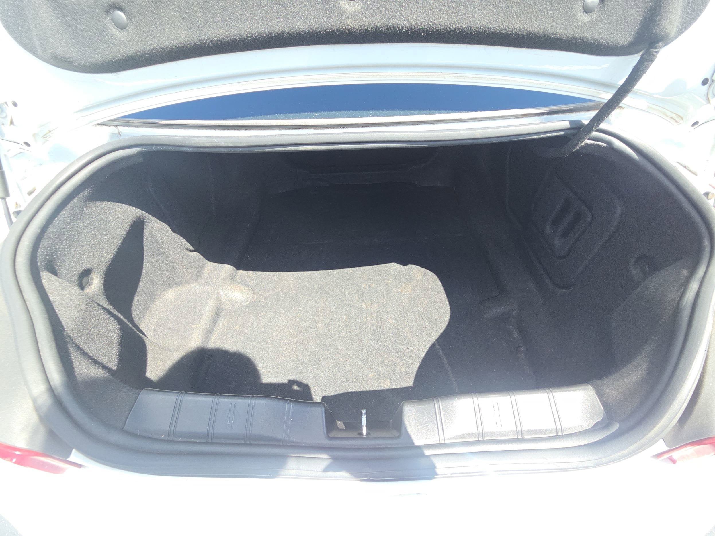 Used 2018 Chevrolet Camaro LS RWD image 11