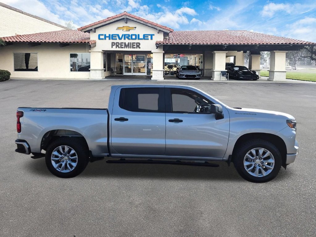 Used 2022 Chevrolet Silverado 1500 Custom AWD/4WD image 9