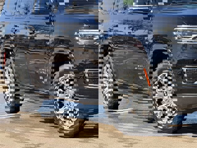 Used 2022 Jeep Wagoneer Series II image 9