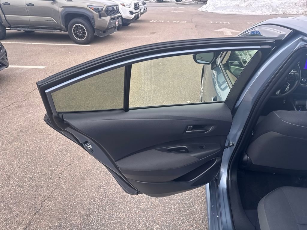 Used 2025 Toyota Corolla LE image 39