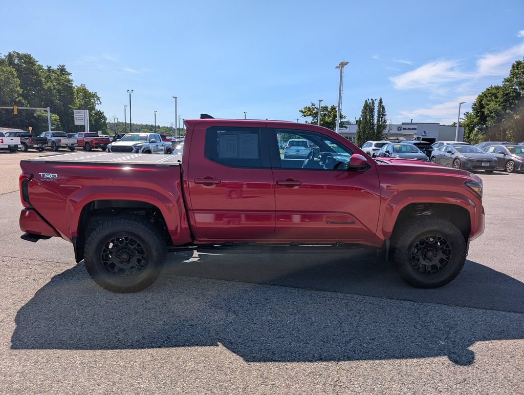 Used 2025 Toyota Tacoma TRD Sport AWD/4WD image 7