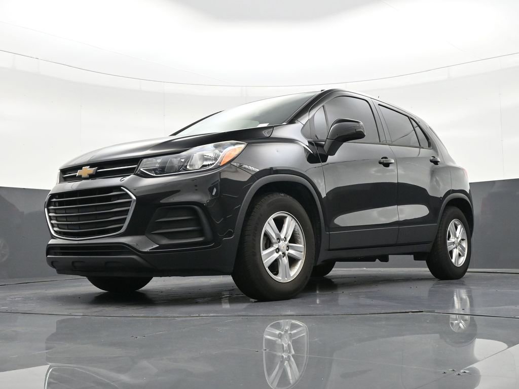 Used 2020 Chevrolet Trax LS image 23