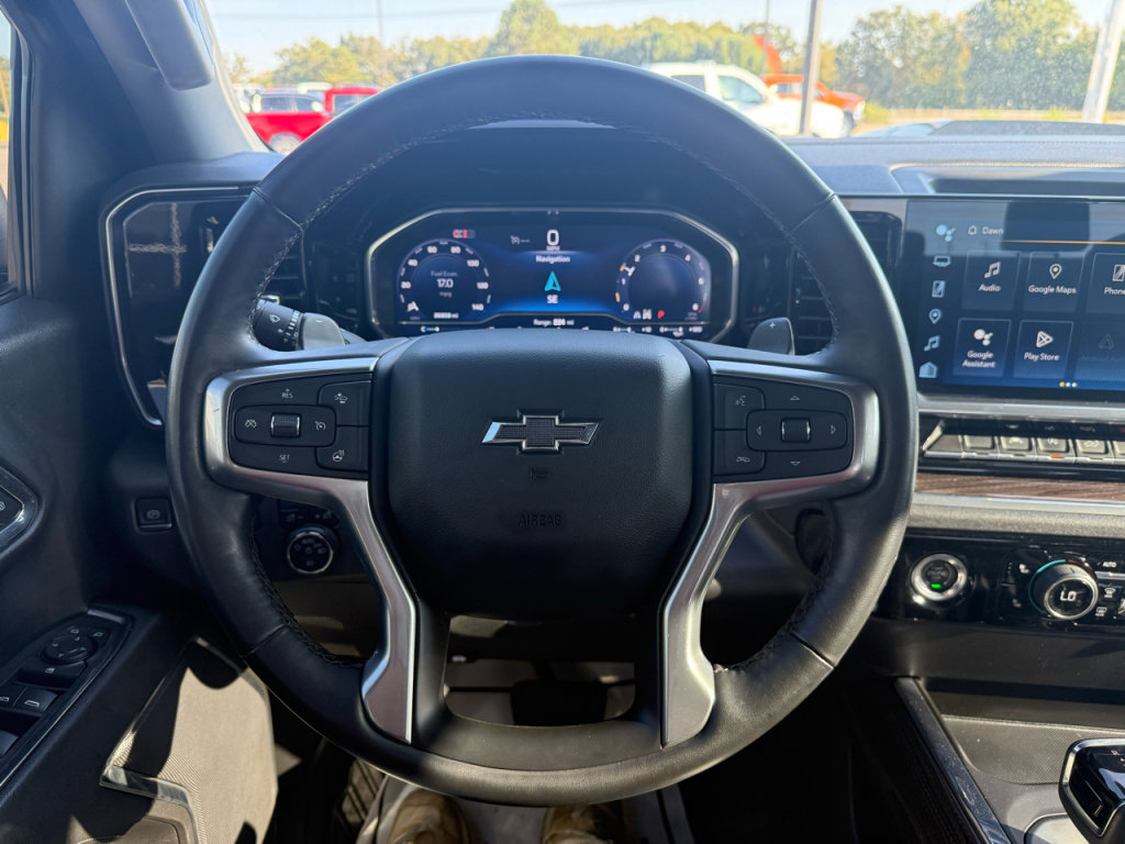 Used 2024 Chevrolet Silverado 1500 LT Trail Boss w/ Protection Package image 17