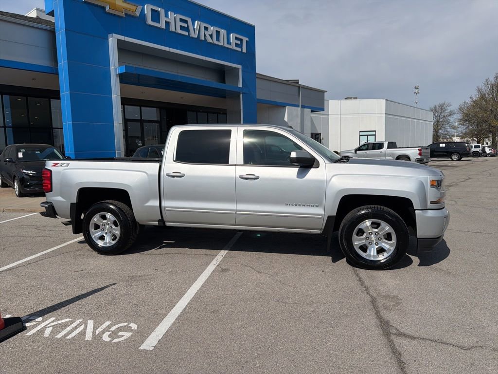 Used 2018 Chevrolet Silverado 1500 LT w/ All Star Edition image 2