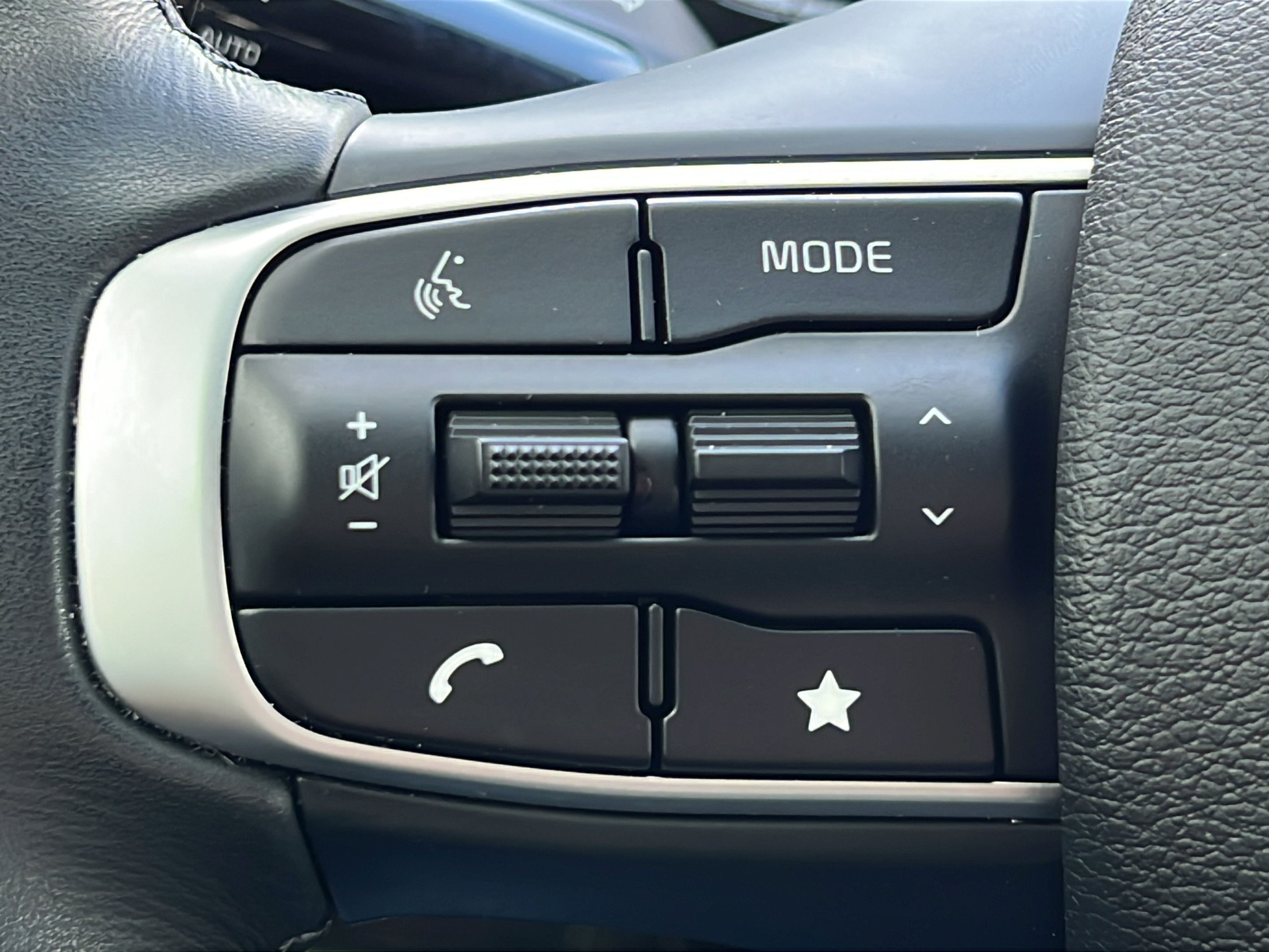 Certified 2023 Kia Sportage EX FWD image 25