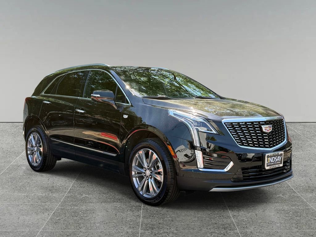 Used 2025 Cadillac XT5 Premium Luxury w/ Technology Package AWD/4WD image 9