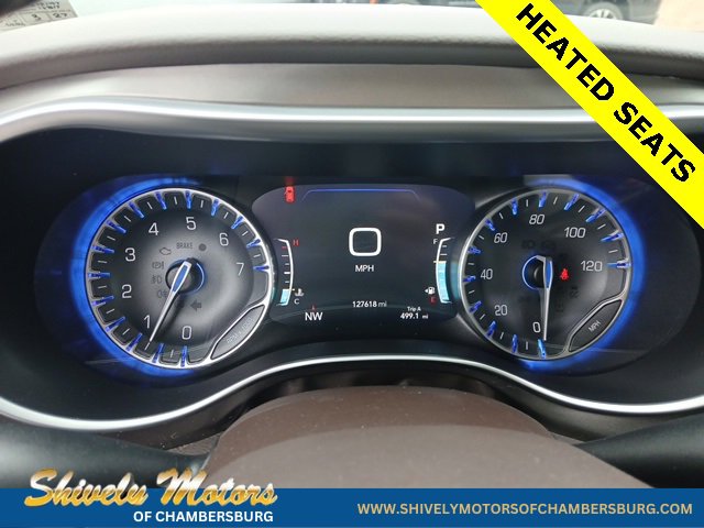 Used 2017 Chrysler Pacifica Touring-L Plus w/ Tire & Wheel Group image 29